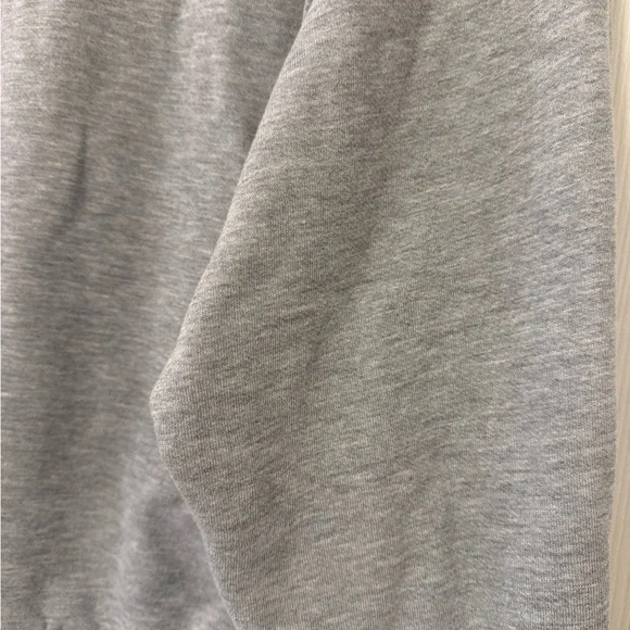 Alo Accolade Heather Gray crew Sweatshirt - Picture 4 of 4